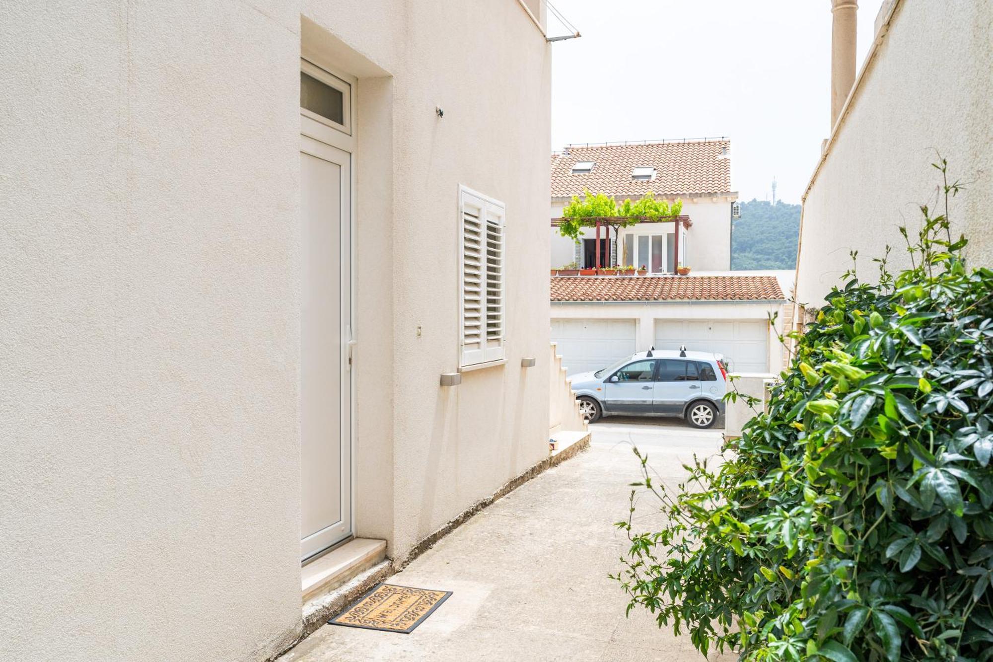 Apartment Feather - Free Private Parking - Self Check-in Dubrovnik